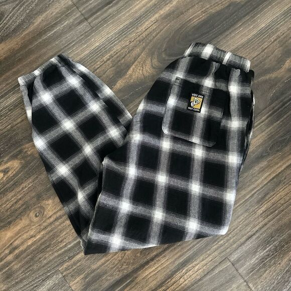 Boys Plaid Joggers - Picture 1 of 5